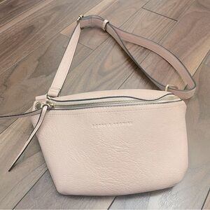 Poppy & Peonies Sidekick Purse in Blush - Used but in great condition.